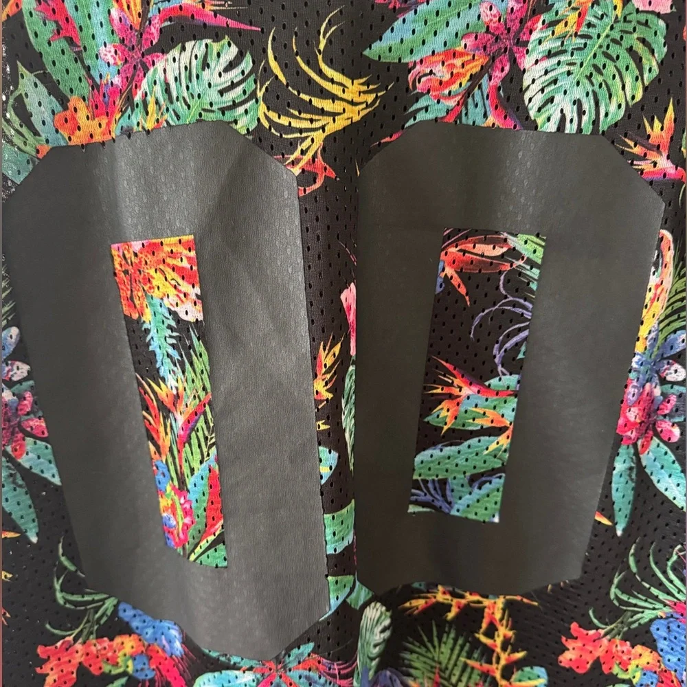 On the Byas Unisex Tropical Floral Tank Top | sz Large | excellent condition - Picture 3 of 5